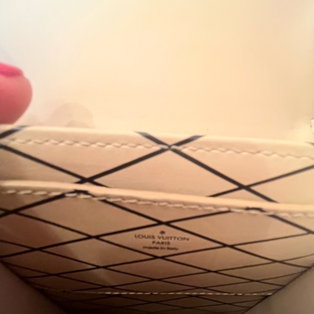 Authentic, like new Louis Vuitton LV Monogram Trunk Pochette Vertical - Picture 9 of 11